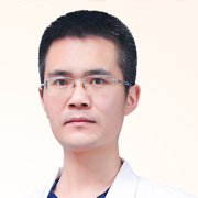 王刚医生照片