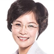 北京英煌医疗美容诊所梁耀婵医生照片