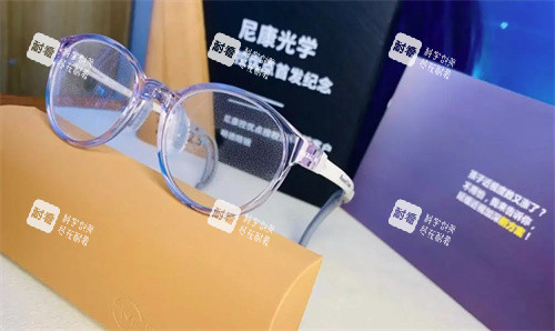 尼康控优点镜片实拍 尼康控优点镜片实拍