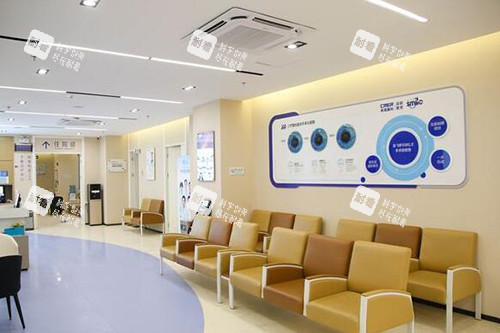 深圳新安希玛林顺潮眼科医院等候区 深圳新安希玛林顺潮眼科医院等候区