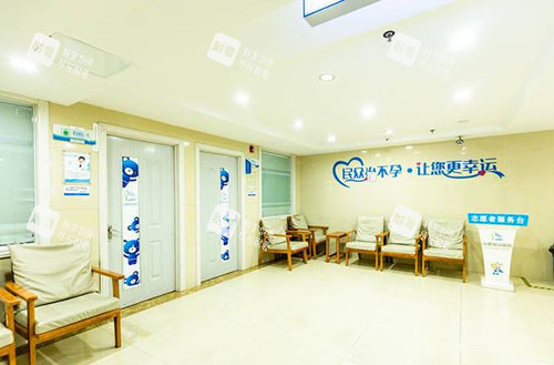 合肥民众医院私密科大厅休息区.jpg 合肥民众医院私密科大厅休息区.jpg