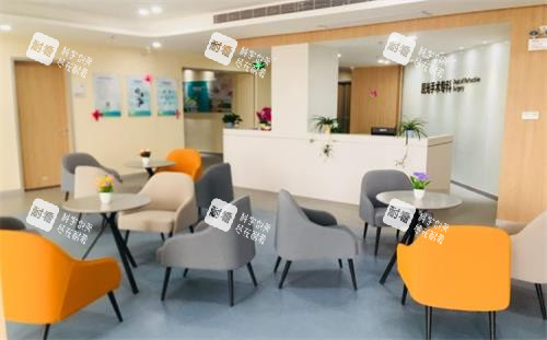 湛江爱尔奥理德眼科医院接待区