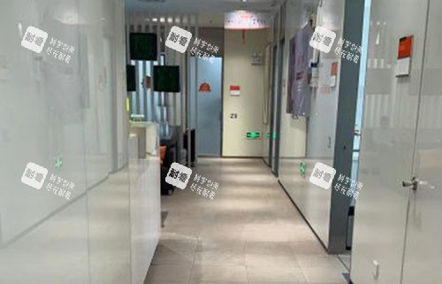 南京美贝尔整形走廊环境图.jpg 南京美贝尔整形走廊环境图.jpg