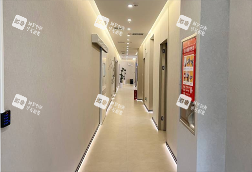 贵阳妮斯整形室内过道.png