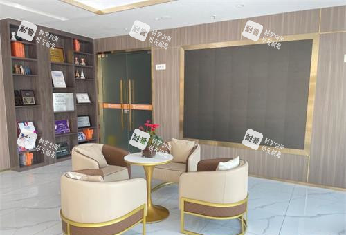 济南华夏整形医院大厅环境.jpg 济南华夏整形医院大厅环境.jpg