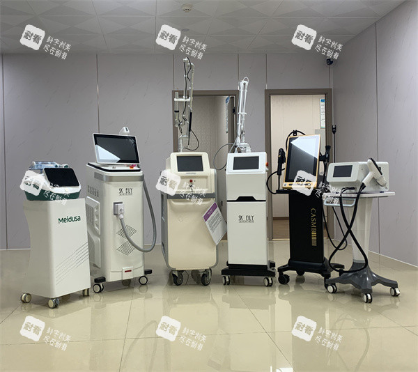 湛江赤坎星美医疗美容仪器设备展示图.jpg