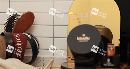 韩国BeautyBar整形外科化妆台.jpg