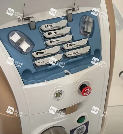 光子嫩肤m22设备.jpg