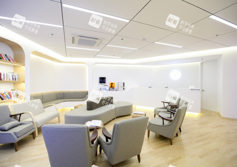 韩国OneDay齿科2店候诊大厅.jpg 韩国OneDay齿科2店候诊大厅.jpg