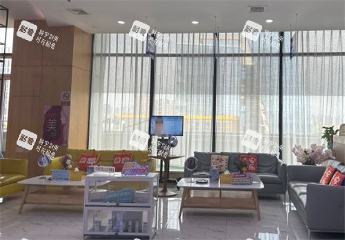 青岛知颜智妍医疗美容大厅环境图.jpg