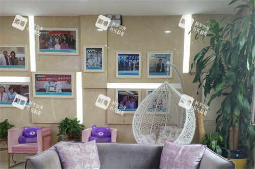 长春西之米医疗美容大厅休息区.jpg