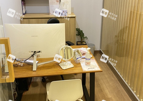韩国Dayone皮肤科面诊室环境.jpg