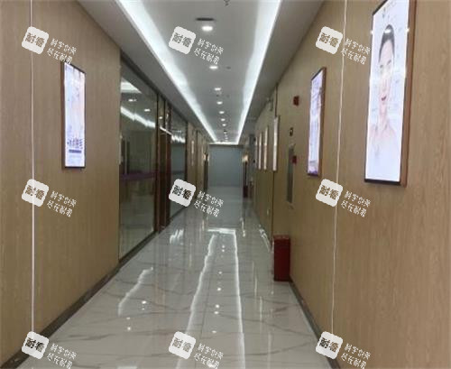 钦州华美整形医院过道区.png