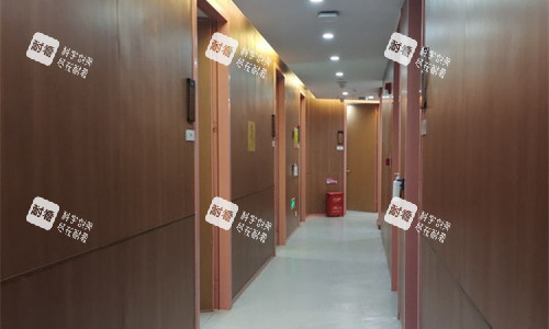 深圳艺星医疗美容走廊图.jpg