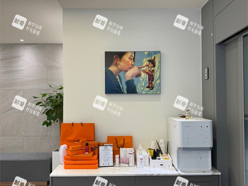 LOG乐格整形外科展示区.JPG
