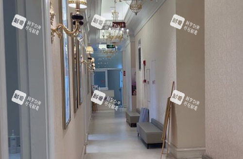 佛山华美整形商谈室等候区.jpg