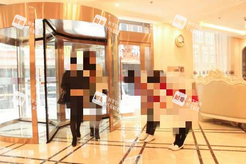 西宁澳丽整形美容医院门口.jpg