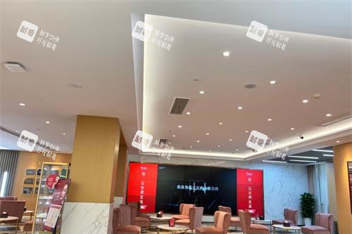 温州艺星整形医院前台大厅.jpg