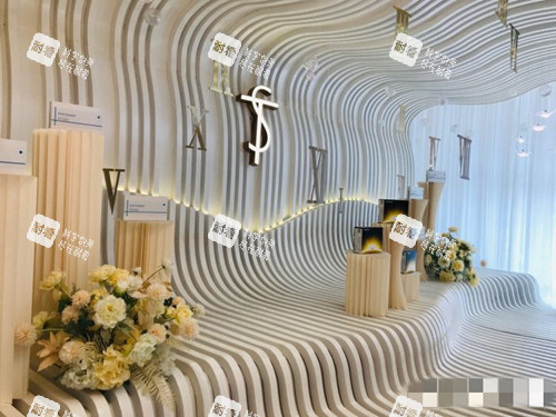 武汉仁爱时光时尚环境.jpg