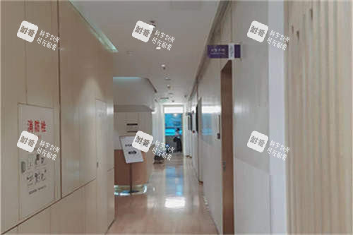 重庆华美整形外科医院内部走廊环境图.jpg 重庆华美整形外科医院内部走廊环境图.jpg