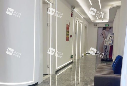 广州焕新颜医疗美容走廊环境图.jpg