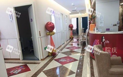 泸州韩美医疗美容走廊环境实拍图.jpg