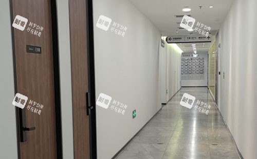 大连美天医疗美容走廊环境图.jpg