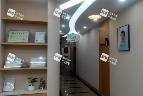 仙桃韩雅医疗美容医院走廊环境.jpg