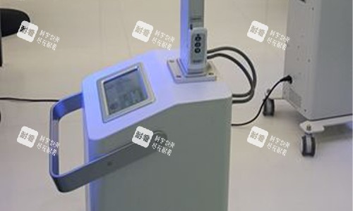 北京雍禾植发的仪器.jpg 北京雍禾植发的仪器.jpg