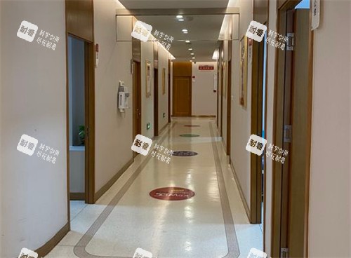 淄博壹美整形走廊环境图.jpg